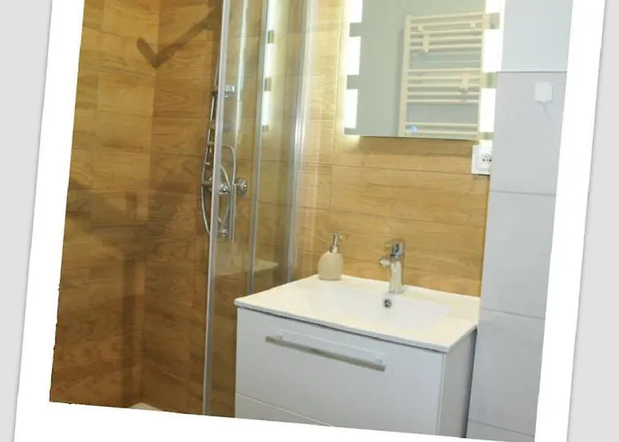 Apartment W Alei Fontann. *